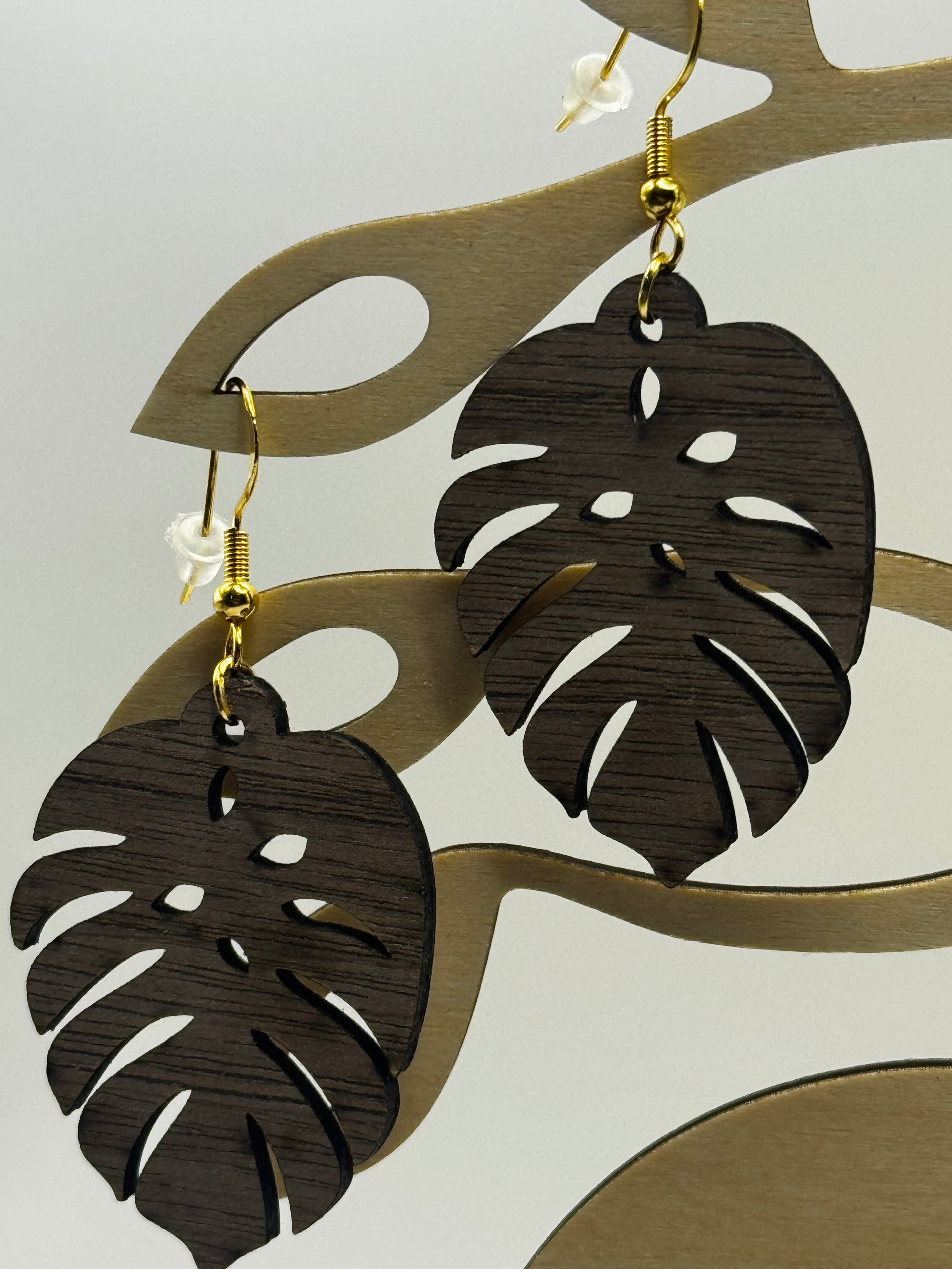 Walnut‑Veneered Earrings with Gold‑Plated Hardware