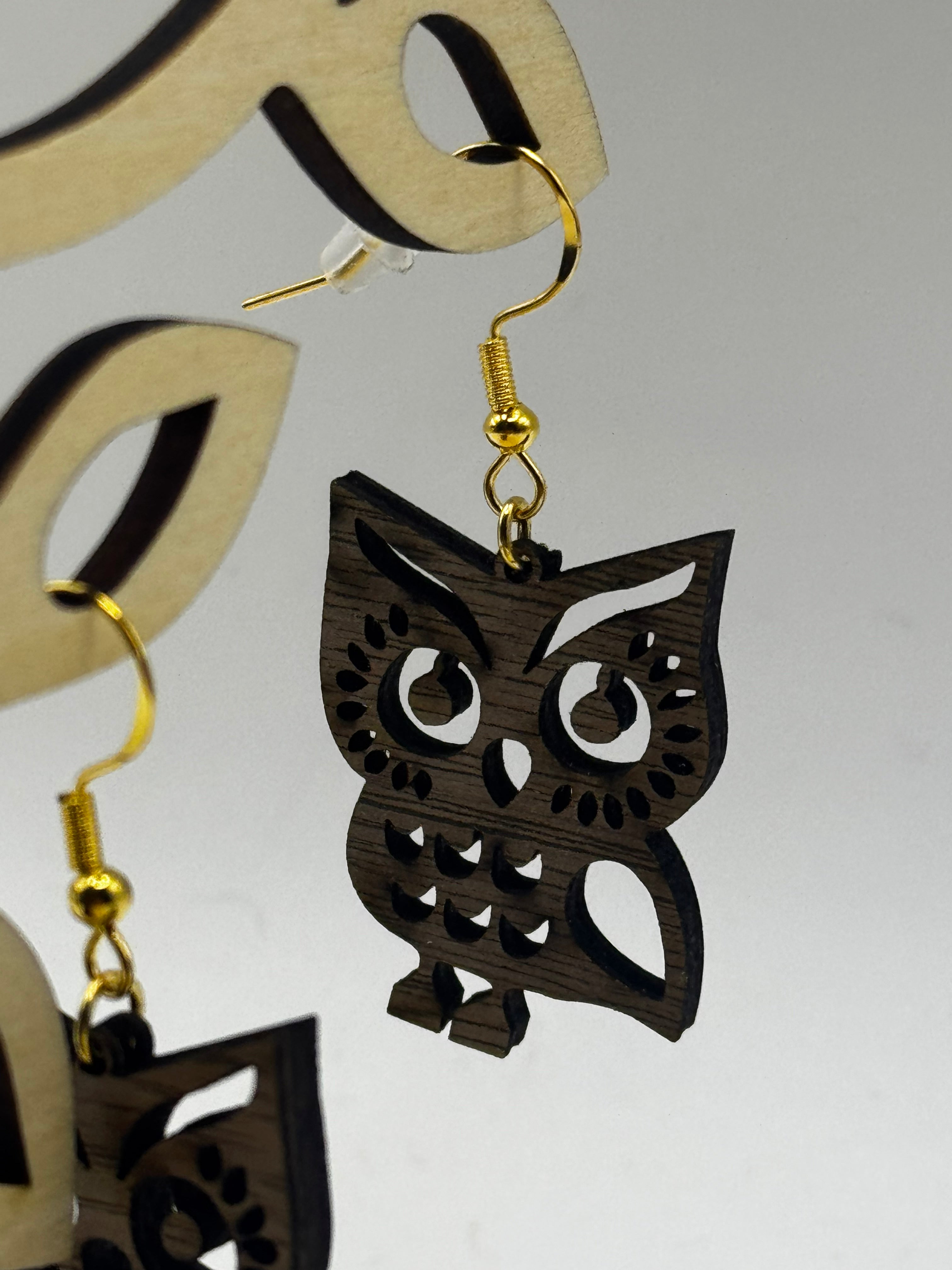 Walnut‑Veneered Earrings with Gold‑Plated Hardware